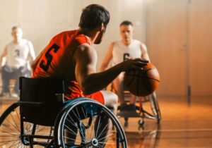 Deportes al aire libre adaptados para personas con movilidad reducida