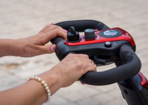 Mantenimiento adecuado para tus ayudas a la movilidad